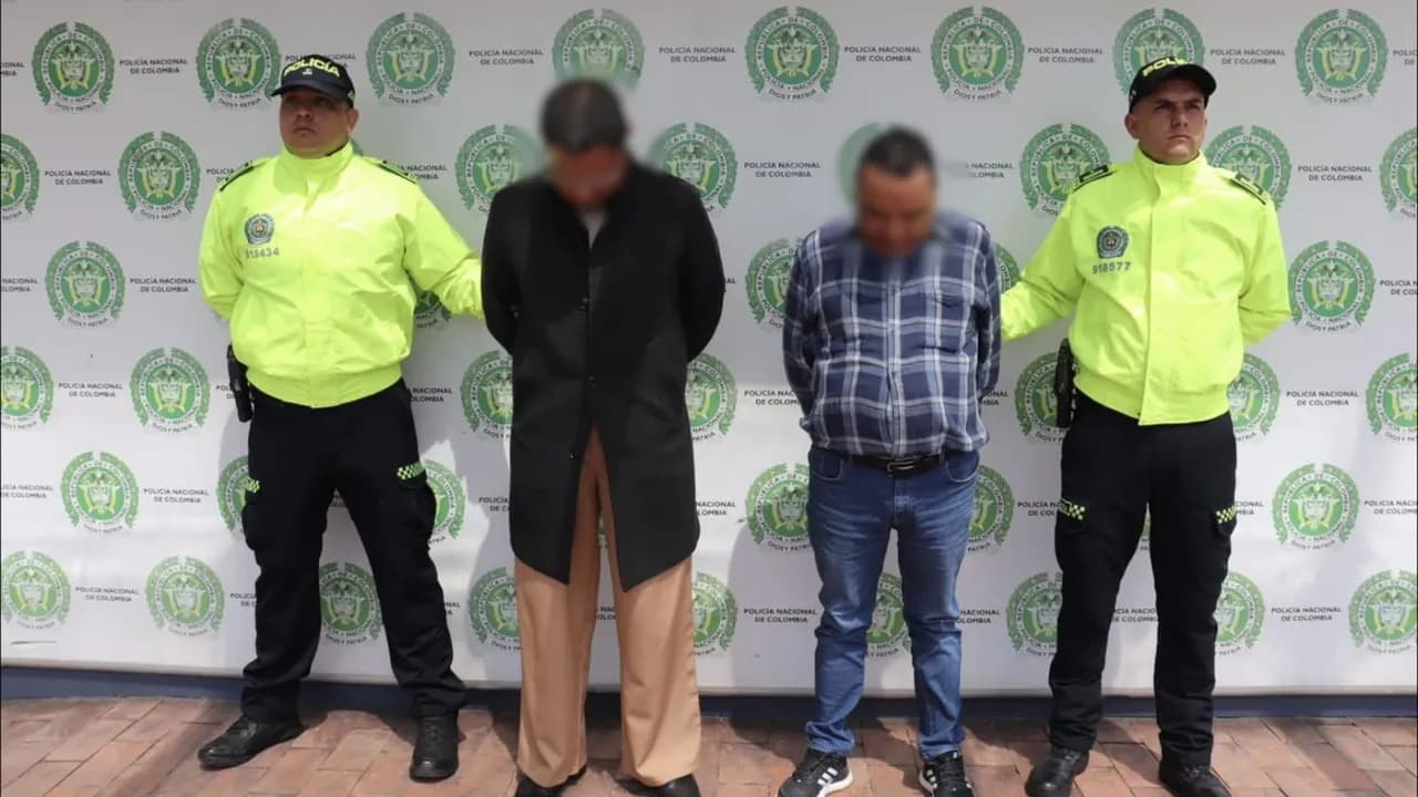 Policía Nacional y FBI capturaron en Bogotá a dos extraditables por tráfico internacional de cocaína Policía Nacional y FBI capturaron en Bogotá a dos extraditables por tráfico internacional de cocaína