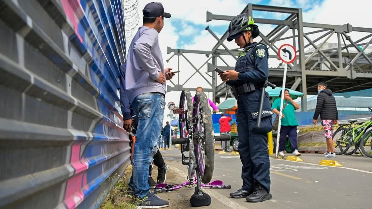 La campaña con la que la Secretaría de Seguridad busca prevenir el hurto de bicicletas en Bogotá La campaña con la que la Secretaría de Seguridad busca prevenir el hurto de bicicletas en Bogotá