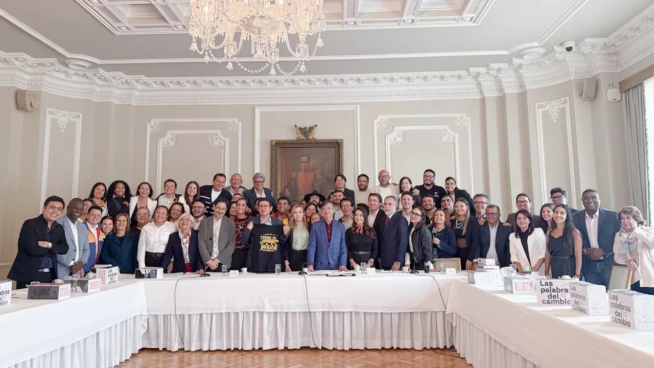 Reunión de la bancada del Pacto Histórico con el presidente Gustavo Petro y el senador Iván Cepeda en la Casa de Nariño. Foto: Presidencia. Reunión de la bancada del Pacto Histórico con el presidente Gustavo Petro y el senador Iván Cepeda en la Casa de Nariño. Foto: Presidencia.