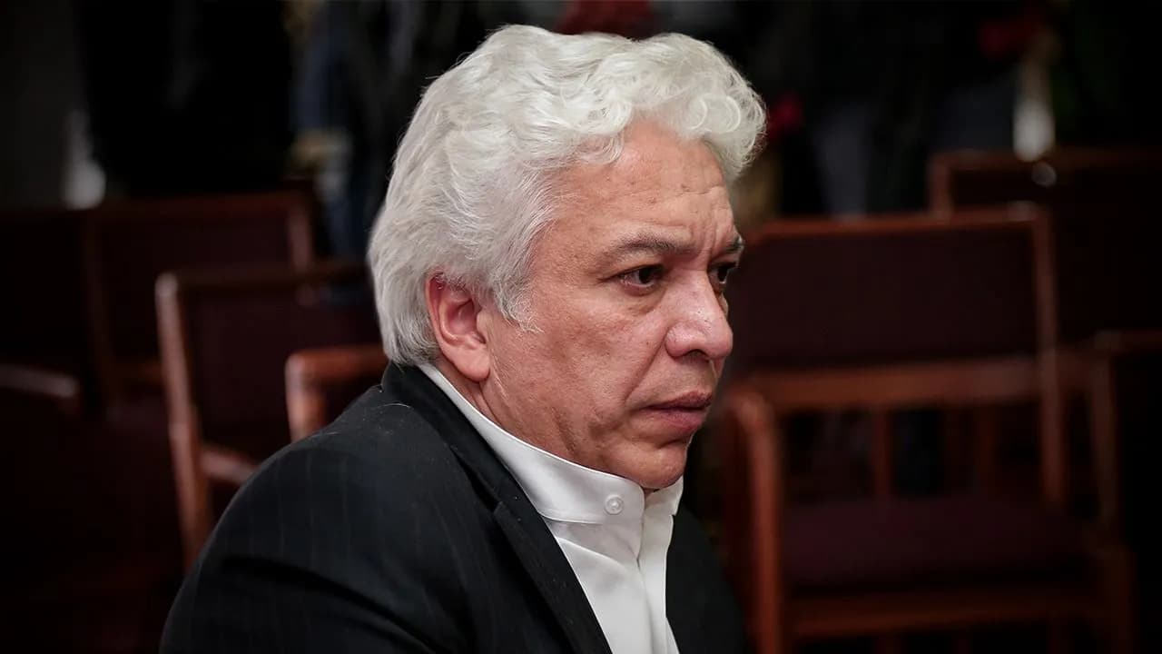 Carlos Alonso Lucio. Carlos Alonso Lucio.