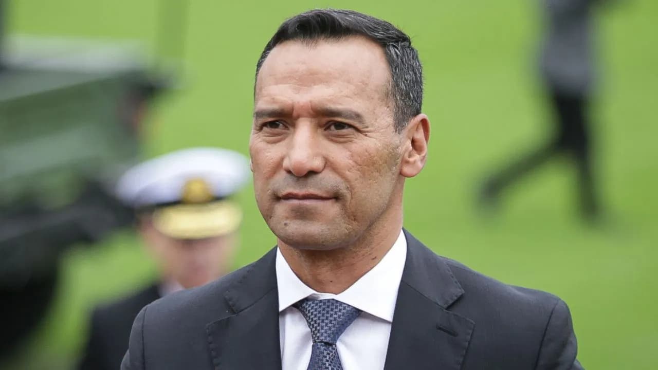 Ministro de defensa Ministro de defensa