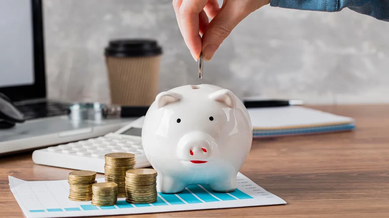 Cinco pasos para organizar mejor su dinero y no llegar corto a fin de mes Cinco pasos para organizar mejor su dinero y no llegar corto a fin de mes