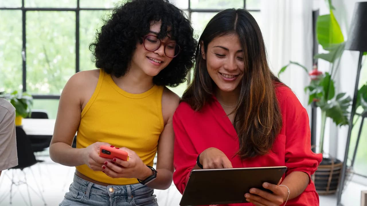 Mujeres emprendedoras, claves para financiar y hacer crecer sus negocios Mujeres emprendedoras, claves para financiar y hacer crecer sus negocios
