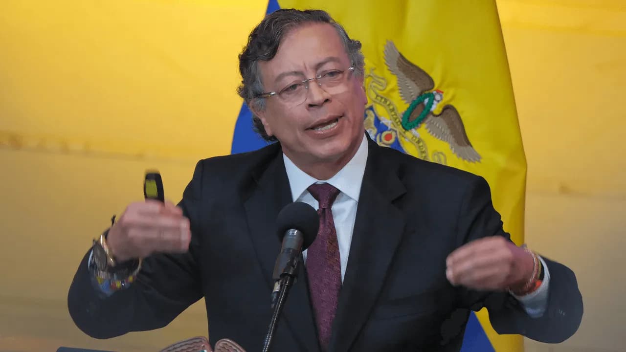 Suspenden la resolución de la Presidencia que transformó los últimos fines de semana en días hábiles Suspenden la resolución de la Presidencia que transformó los últimos fines de semana en días hábiles