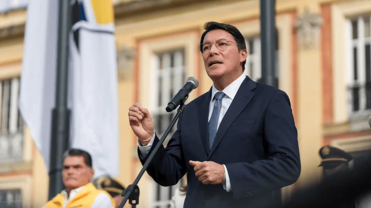 Registrador Hernán Penagos invita a los colombianos a votar temprano y en paz Registrador Hernán Penagos invita a los colombianos a votar temprano y en paz