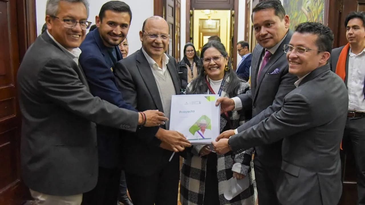 El presupuesto que hereda Abelardo de la Espriella: las cuentas que deja Gustavo Petro para 2027 El presupuesto que hereda Abelardo de la Espriella: las cuentas que deja Gustavo Petro para 2027