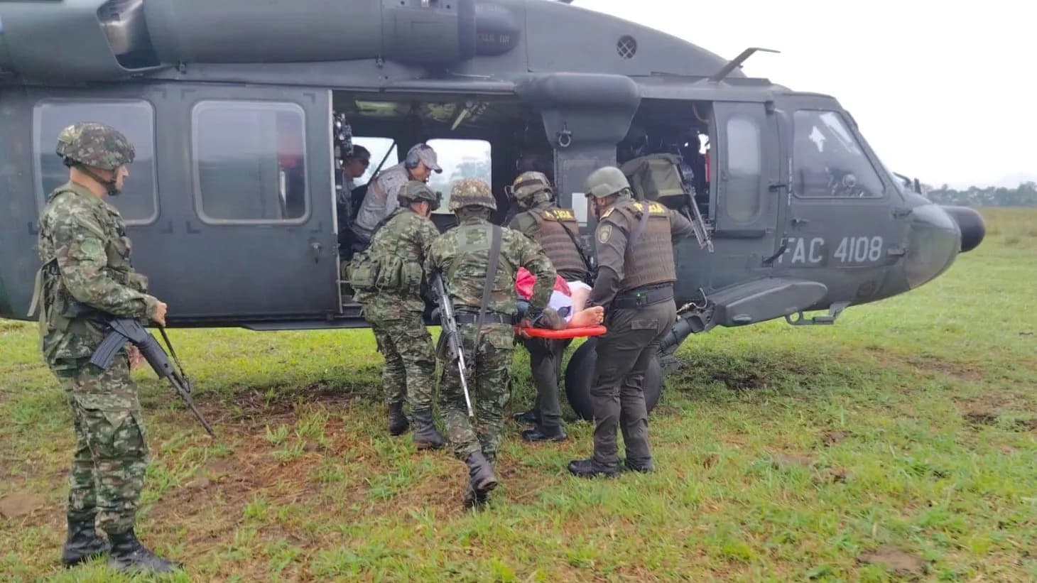 Ataque con drones por parte de estructuras ilegales dejan un soldado muerto y otros cuatro uniformados heridos en el sur de Bolívar Ataque con drones por parte de estructuras ilegales dejan un soldado muerto y otros cuatro uniformados heridos en el sur de Bolívar