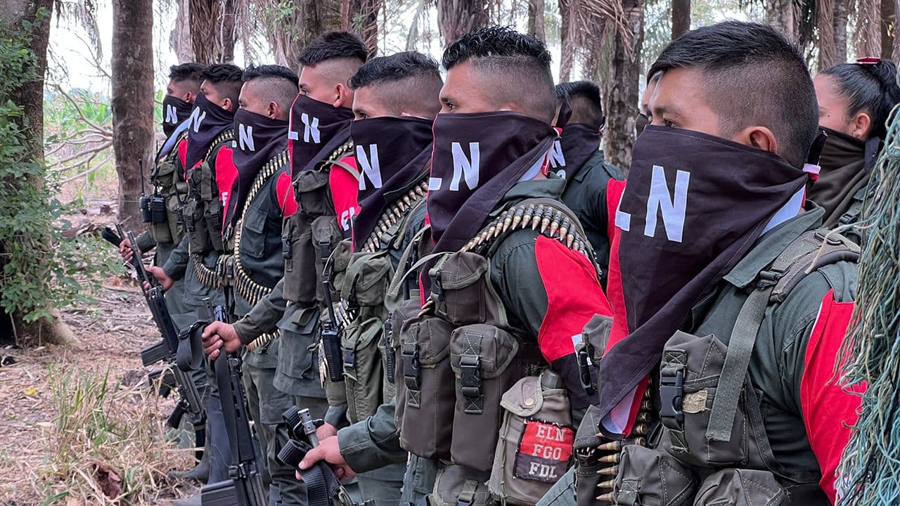 El ELN dice estar dispuesto al diálogo, pero advierte que seguirá en armas si no hay negociación. Créditos: José Báez - CAMBIO El ELN dice estar dispuesto al diálogo, pero advierte que seguirá en armas si no hay negociación. Créditos: José Báez - CAMBIO