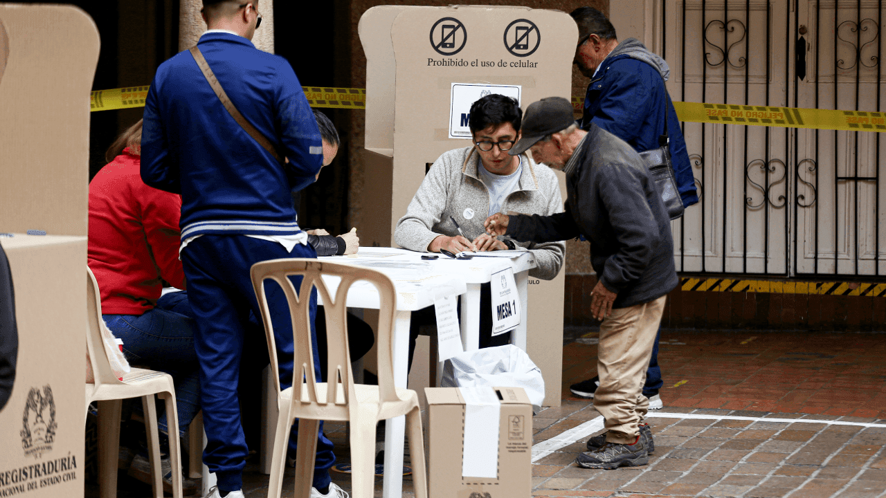 MOE advierte sobre tres riesgos críticos en la segunda vuelta presidencial MOE advierte sobre tres riesgos críticos en la segunda vuelta presidencial