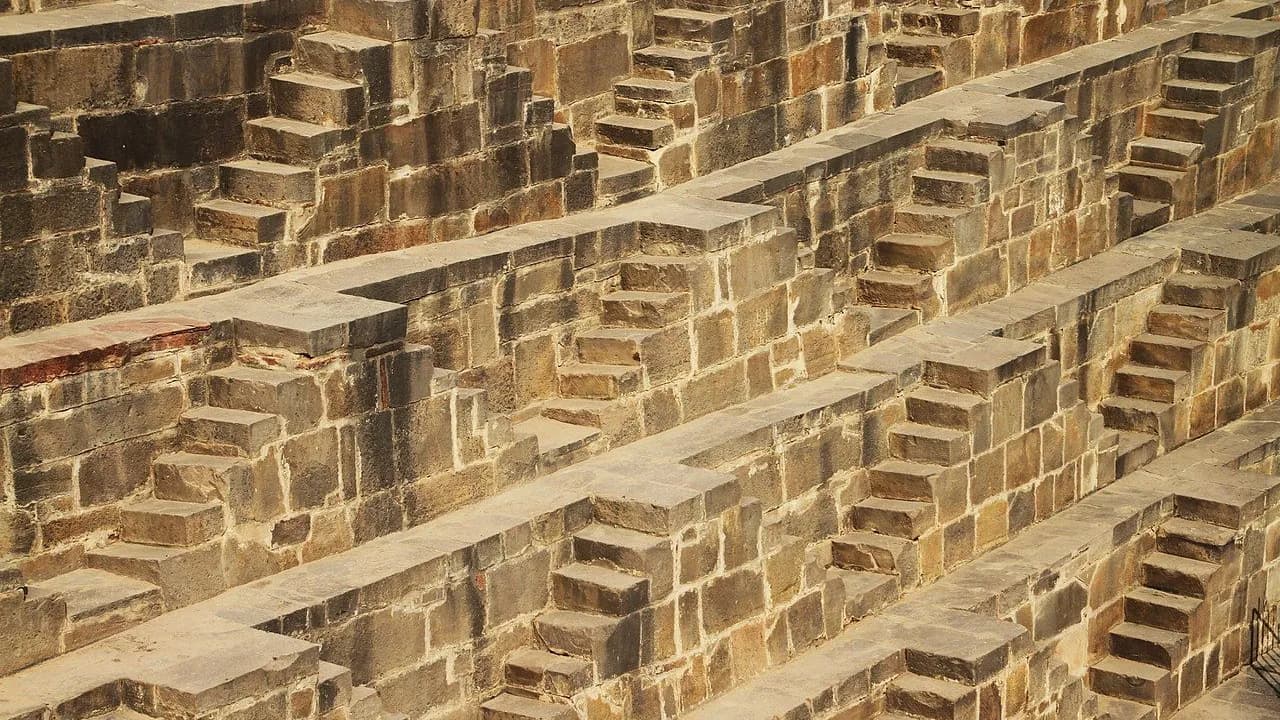 photologuephotos2023-10escalones-chand-baorijpg photologuephotos2023-10escalones-chand-baorijpg