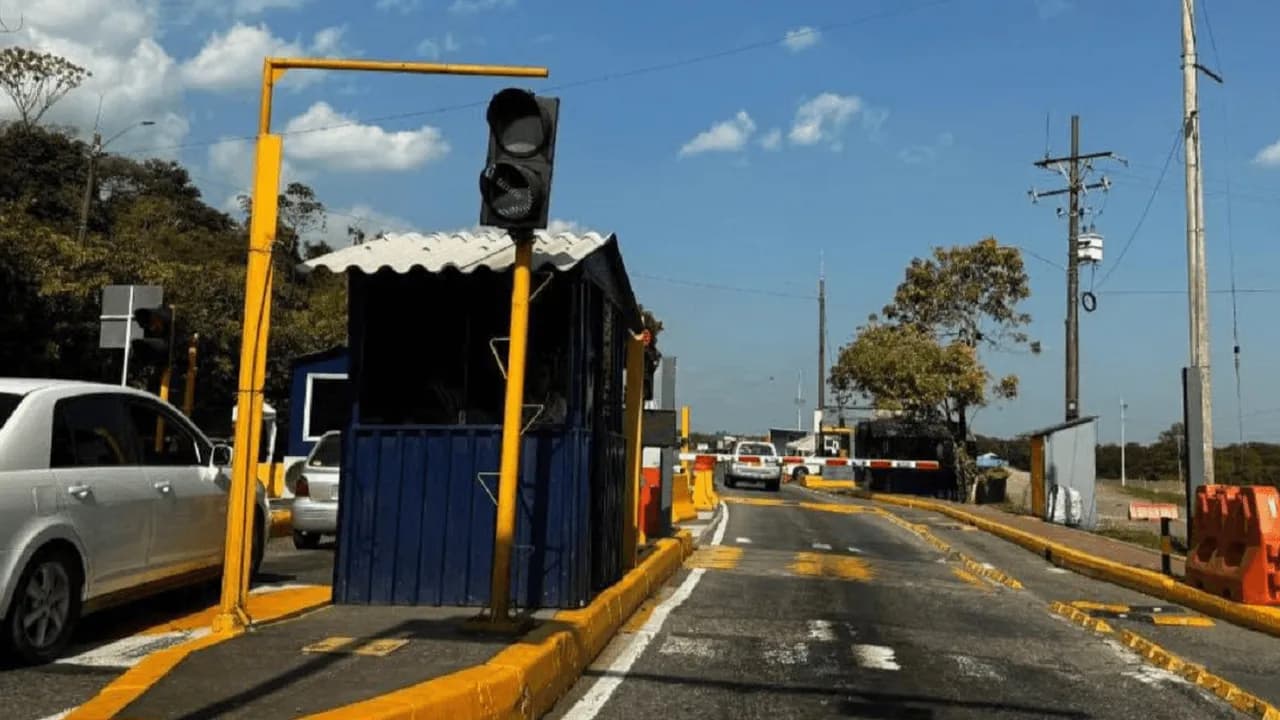 photologuephotos2024-08peaje_puente_amarillo_nuevopng photologuephotos2024-08peaje_puente_amarillo_nuevopng