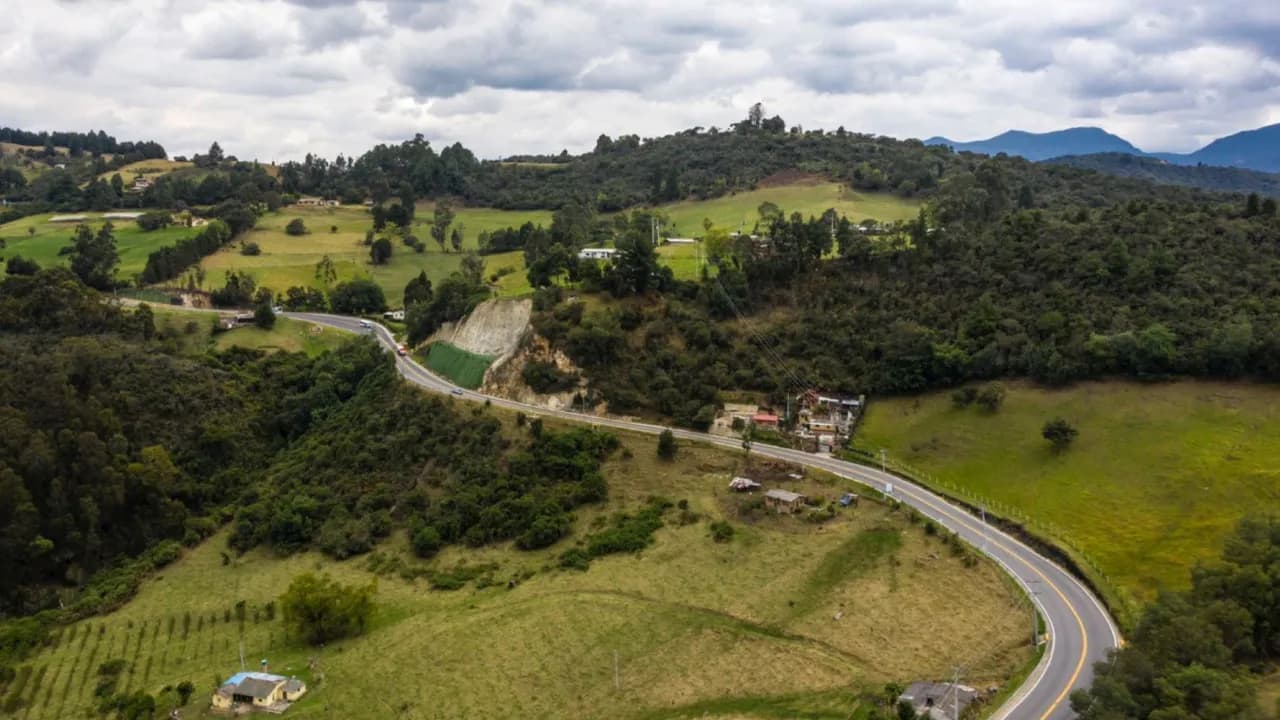 photologuephotos2024-12perimetral_oriente_de_bogotajpg photologuephotos2024-12perimetral_oriente_de_bogotajpg