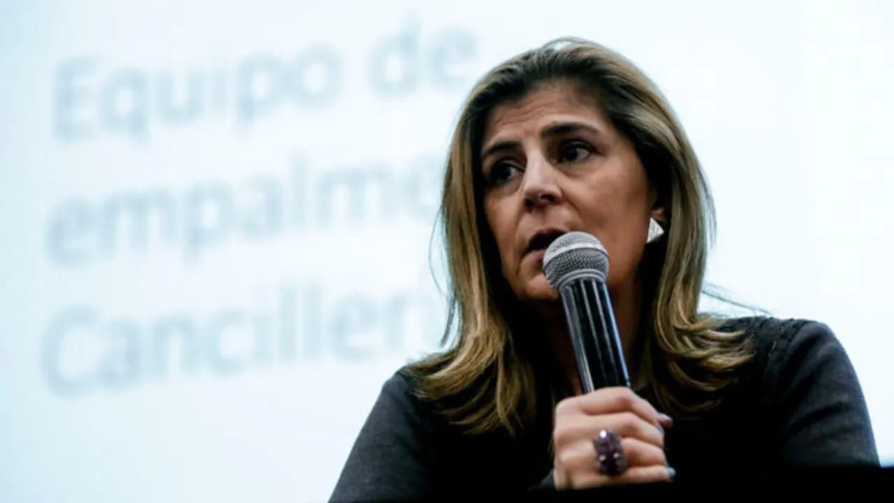 photologuephotos2025-04_quien_es_laura_gil_la_candidata_del_presidente_petro_para_la_secretaria_adjunta_de_la_oeajpg photologuephotos2025-04_quien_es_laura_gil_la_candidata_del_presidente_petro_para_la_secretaria_adjunta_de_la_oeajpg