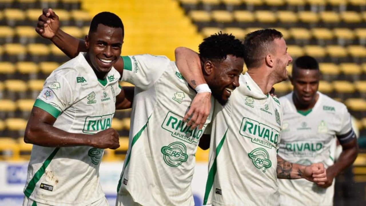 photologuephotos2025-05colo_colo_contra_bucaramanga_el_leopardo_va_por_el_triunfo_para_clasificar_a_octavos_de_final_de_la_copa_libertadores_2025jpg photologuephotos2025-05colo_colo_contra_bucaramanga_el_leopardo_va_por_el_triunfo_para_clasificar_a_octavos_de_final_de_la_copa_libertadores_2025jpg
