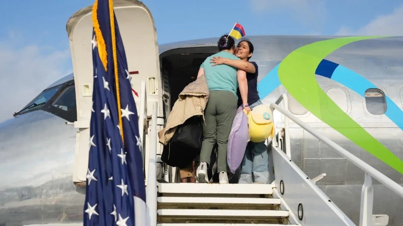 photologuephotos2025-0526_colombianos_regresaron_de_estados_unidos_en_el_primer_vuelo_de_migrantes_autodeportadosjpg photologuephotos2025-0526_colombianos_regresaron_de_estados_unidos_en_el_primer_vuelo_de_migrantes_autodeportadosjpg