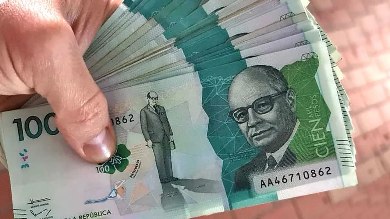 photologuephotos2025-08billetes_freepikjpeg photologuephotos2025-08billetes_freepikjpeg