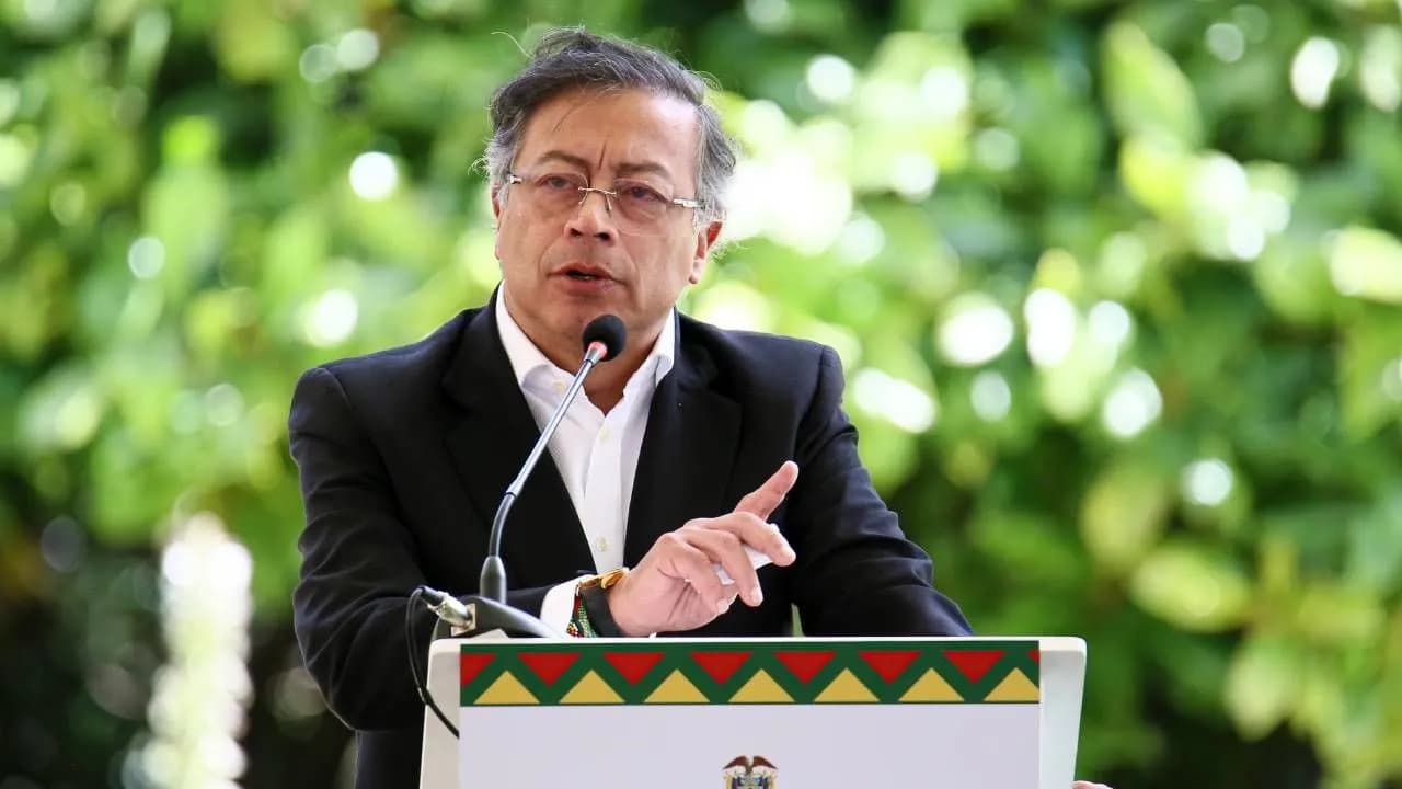 Gustavo Petro 1 Gustavo Petro 1