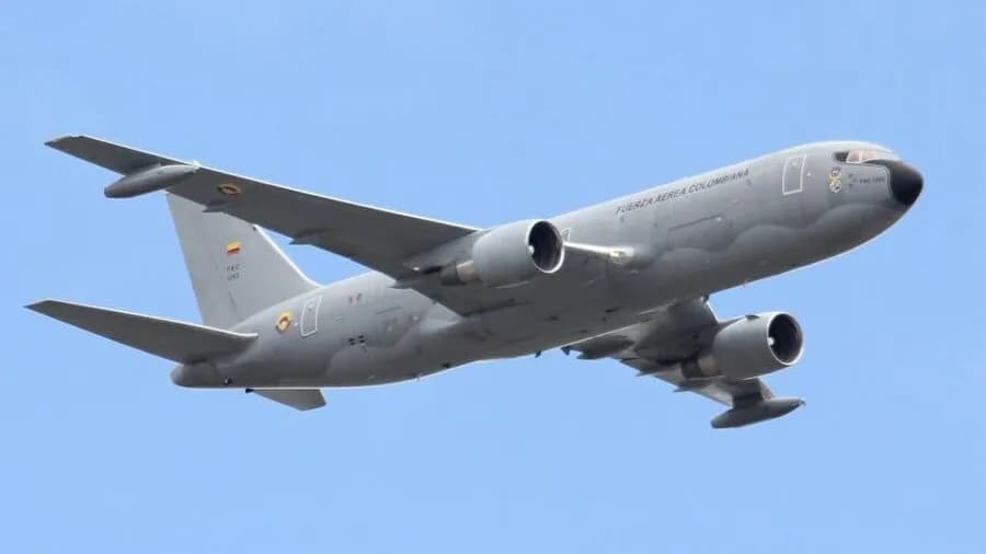 Avión 4 Avión 4