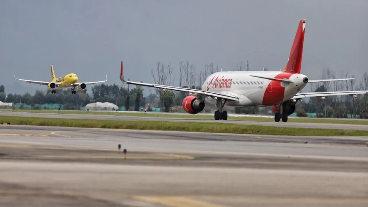 Pista de el aeropuerto El Dorado. Pista de el aeropuerto El Dorado.