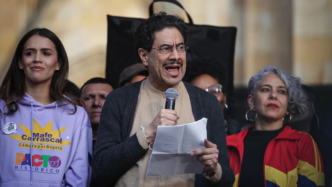 Los observadores hallaron que la televisión y la radio estatales cubrieron principalmente las actividades del presidente Petro y los ministros del Gobierno y favorecieron al Pacto Histórico y a la Consulta Frente por la Vida. Créditos: Colprensa Los observadores hallaron que la televisión y la radio estatales cubrieron principalmente las actividades del presidente Petro y los ministros del Gobierno y favorecieron al Pacto Histórico y a la Consulta Frente por la Vida. Créditos: Colprensa