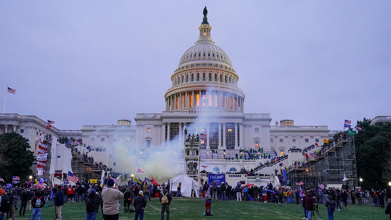 2021-01-06T000000Z_450114989_MT1NURPHO000N0DSVU_RTRMADP_3_US-PRESIDENT-SUPPORTERS-STORM-THE-US-CAPITOL.jpg
