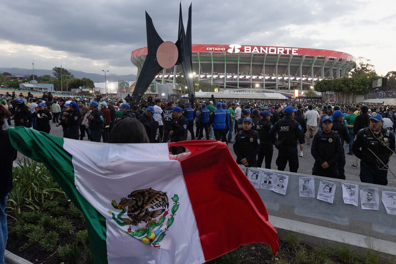 2026-03-29T220011Z_593670719_RC2VDKAV6NOJ_RTRMADP_3_SOCCER-WORLDCUP-MEXICO-PROTEST.JPG