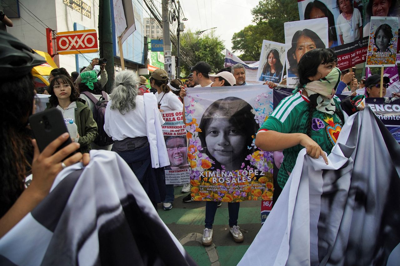 2026-06-11T161206Z_949767914_RC2QRLAUJJFE_RTRMADP_3_SOCCER-WORLDCUP-MEXICO-PROTESTS.JPG