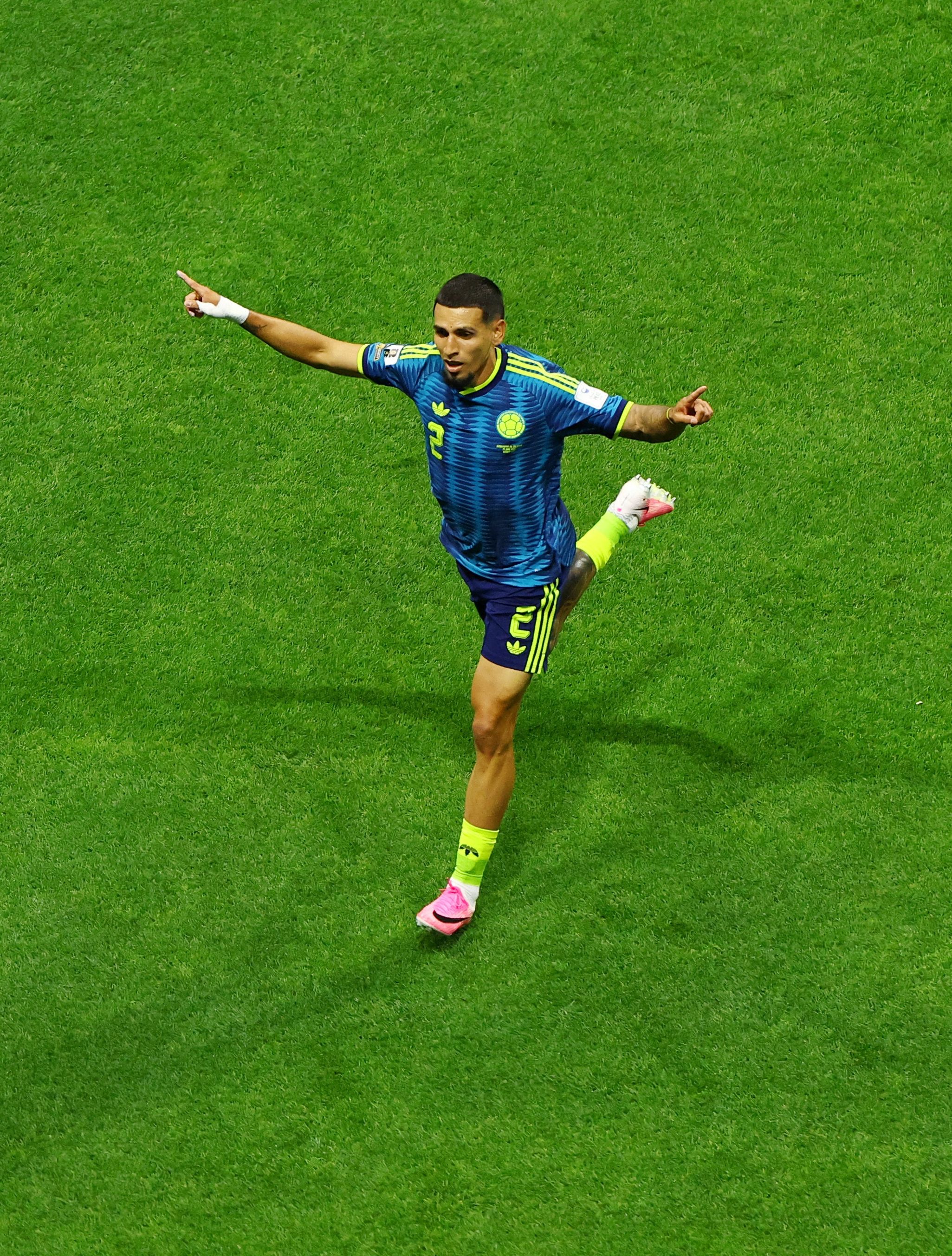 2026-06-18T024401Z_710164987_UP1EM6I07LCZT_RTRMADP_3_SOCCER-WORLDCUP-UZB-COL.JPG