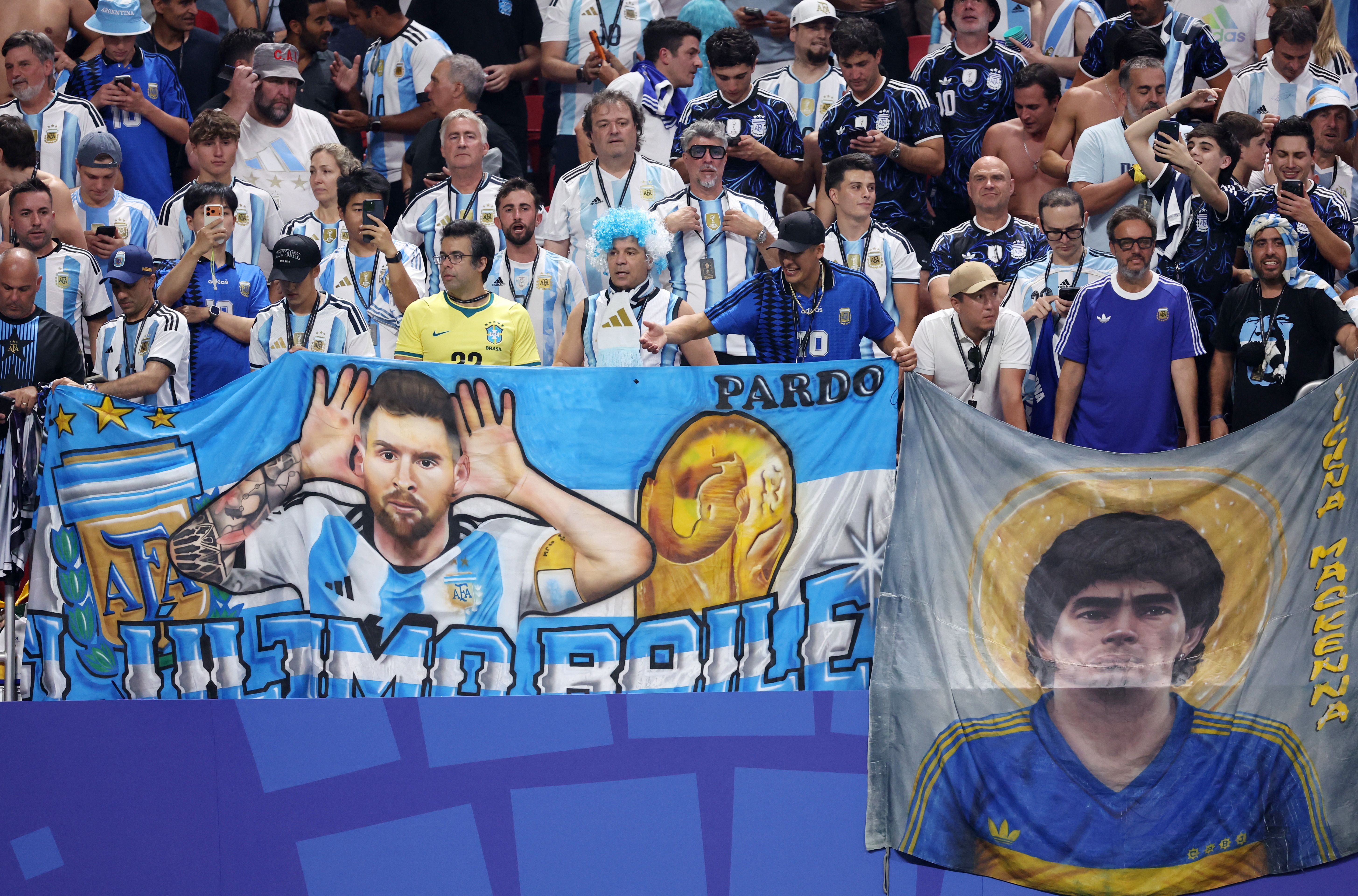 2026-07-15T213330Z_1345117216_UP1EM7F1NVSQB_RTRMADP_3_SOCCER-WORLDCUP-ENG-ARG.JPG