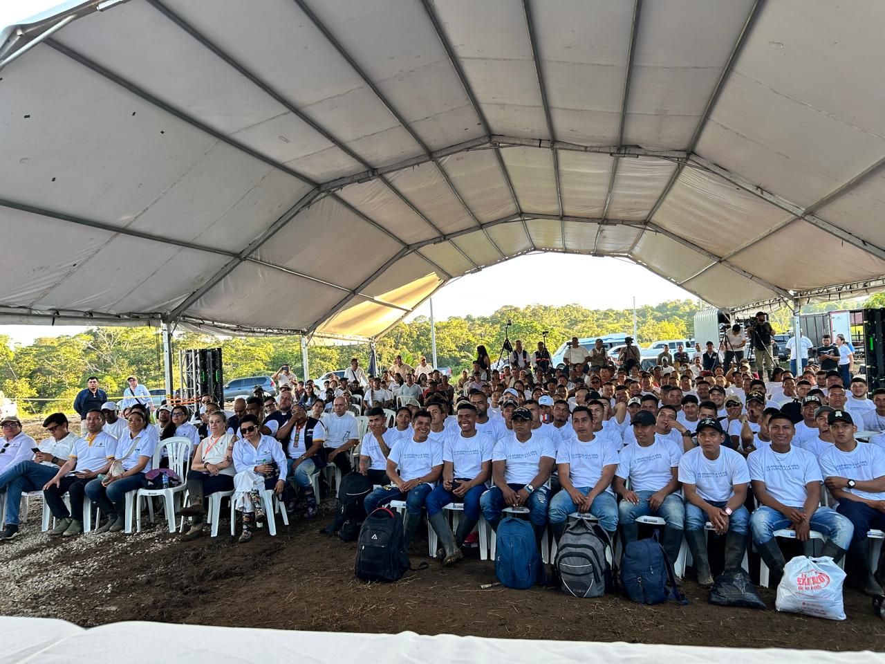99 excombatientes 2.jpeg