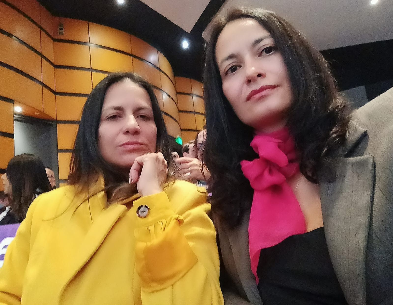 ASTRID Y CAROLINA ESCALONA.jpeg