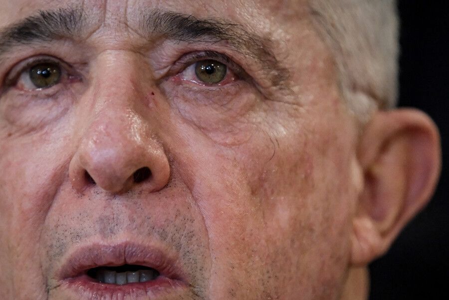 Álvaro Uribe