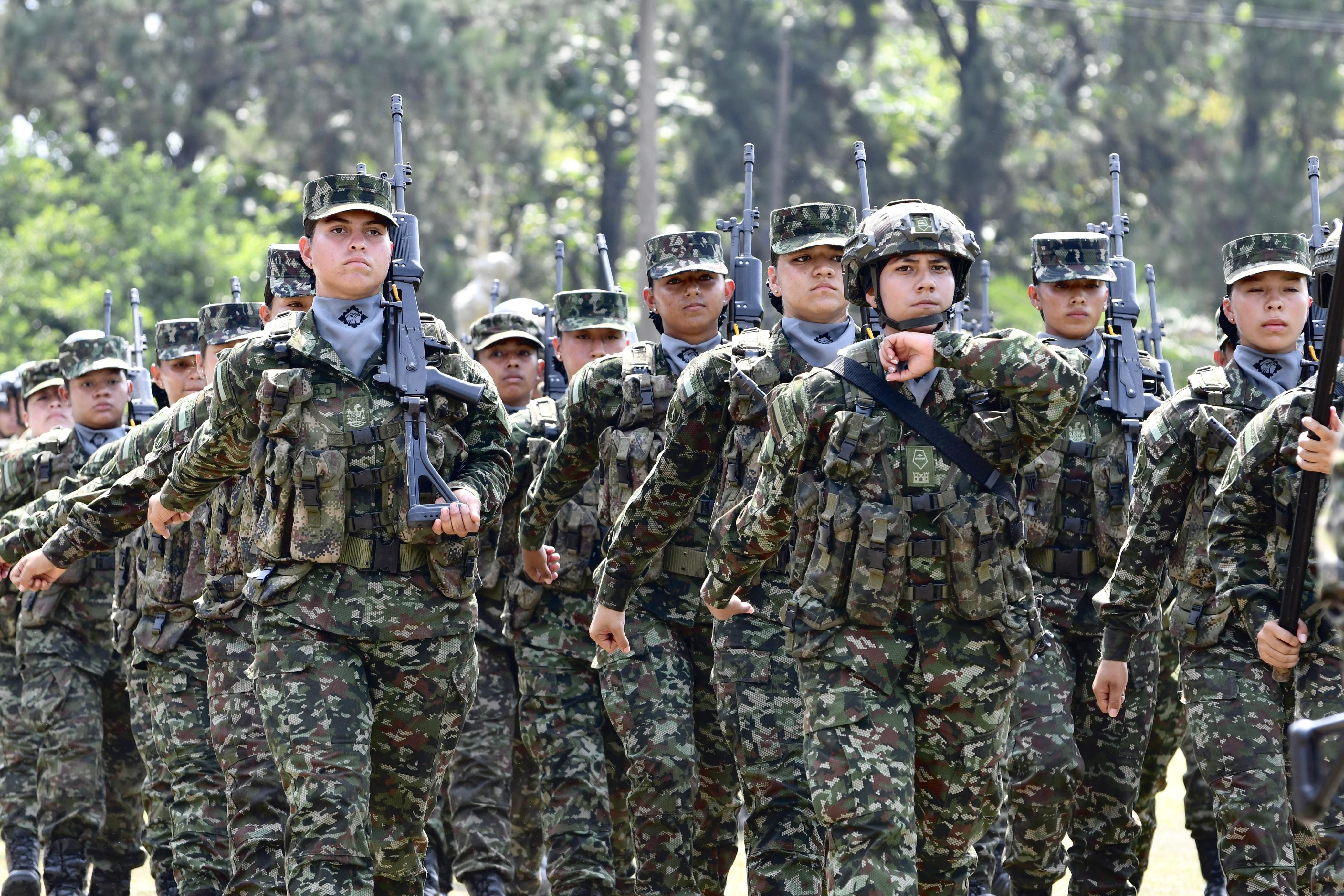 Las pruebas del fusil Jaguar se realizaron en el Centro Nacional de Entrenamiento (Cenae), en Melgar, Tolima, con participación de las Fuerzas Militares y la Policía Nacional. Créditos: Colprensa