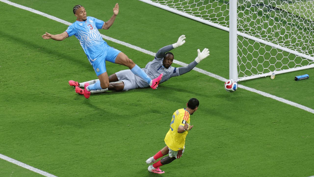 Daniel Muñoz vs. Congo