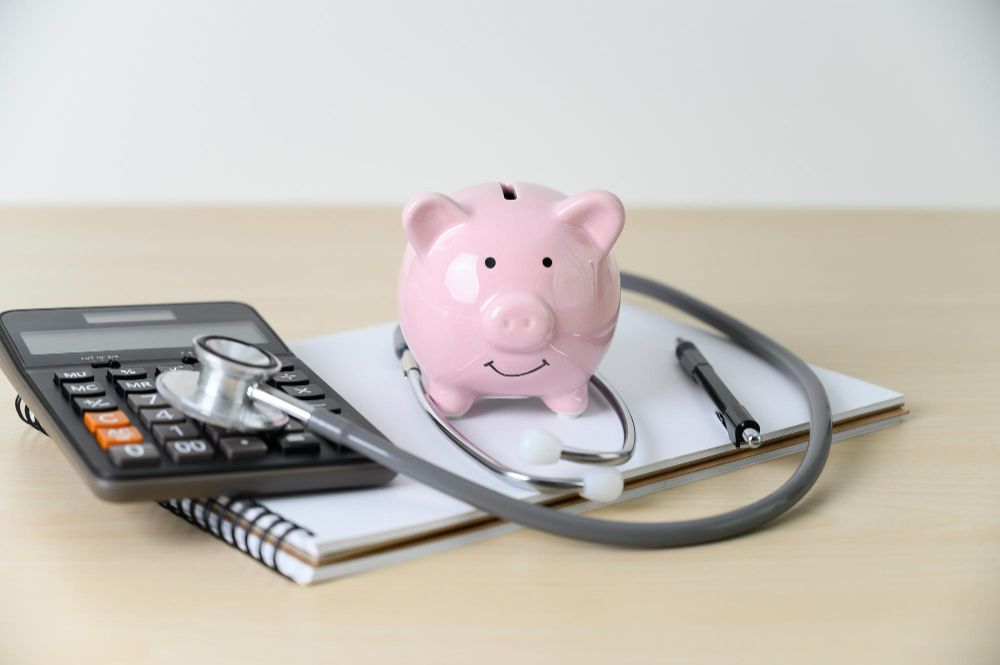 El etiquetado frontal en forma de octágono advierte cuando un producto tiene exceso de nutrientes asociados a enfermedades como la obesidad y la diabetes. Crédito: Freepik.