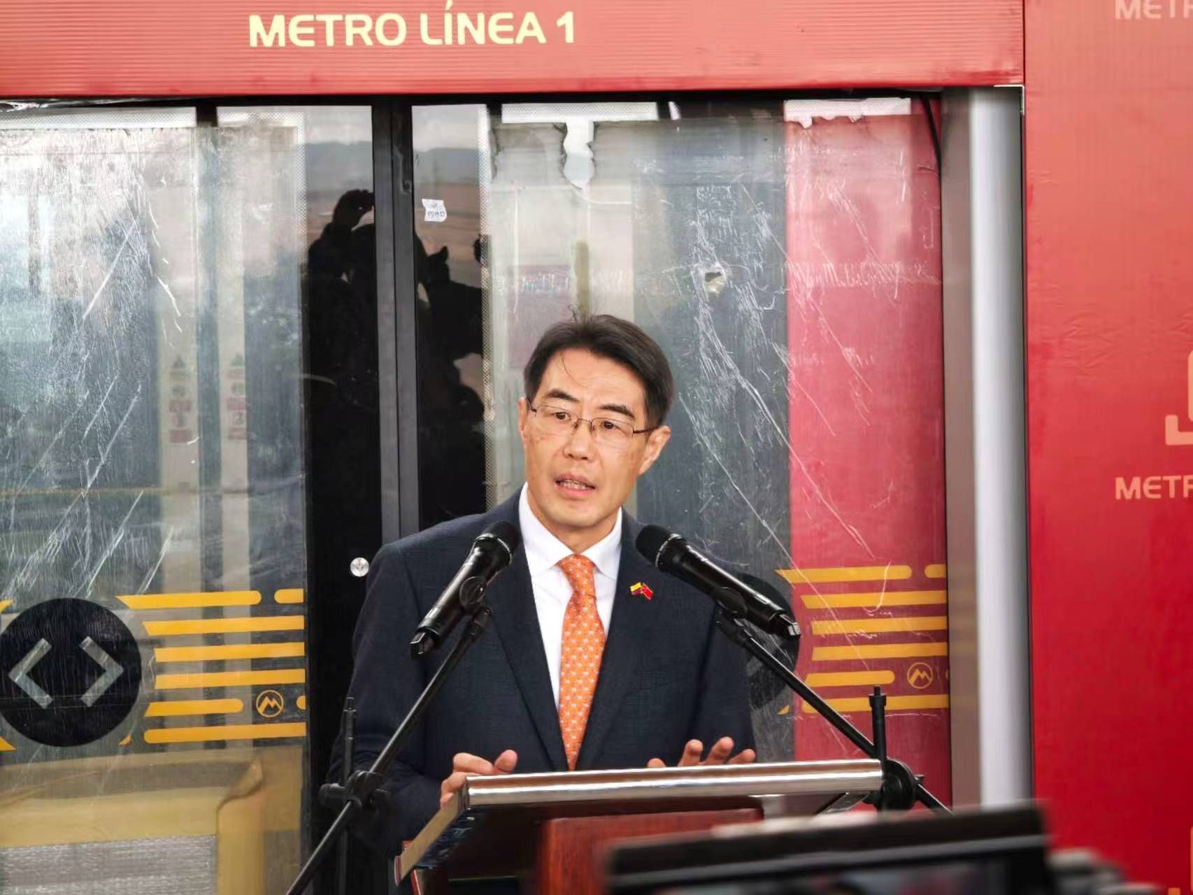 Embajador Zhu.jpg