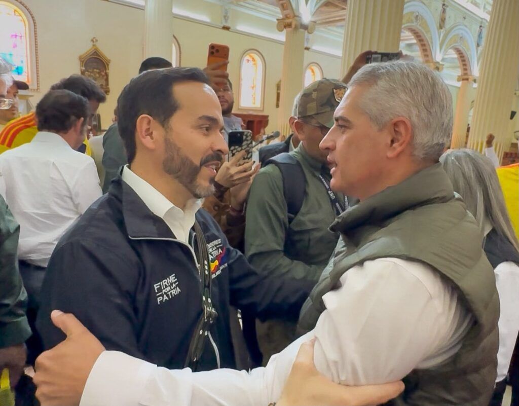 Gobernador de Antioquia y Presidente Abelardo de la Espriella.jpeg