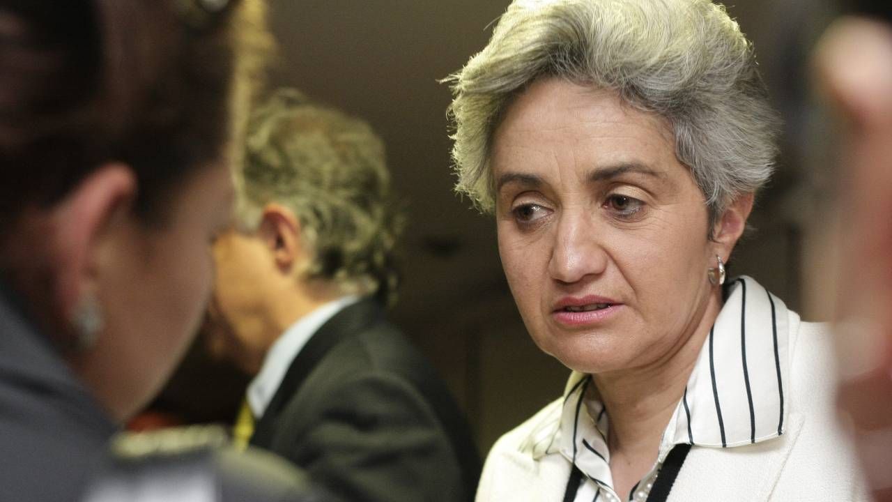 Hoyos llega a dirigir la cartera que define contenidos escolares y programas de educación sexual, tras una trayectoria en la que la Corte Constitucional le ordenó rectificar una comunicación oficial. Foto: Colprensa.