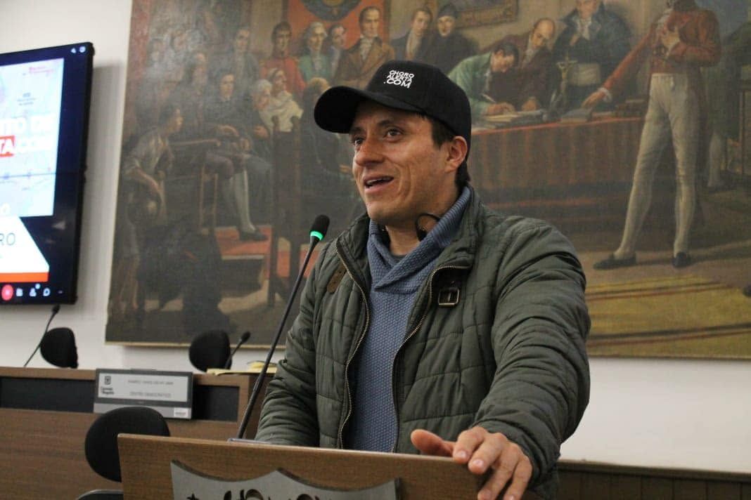Julian espinosa.jpg