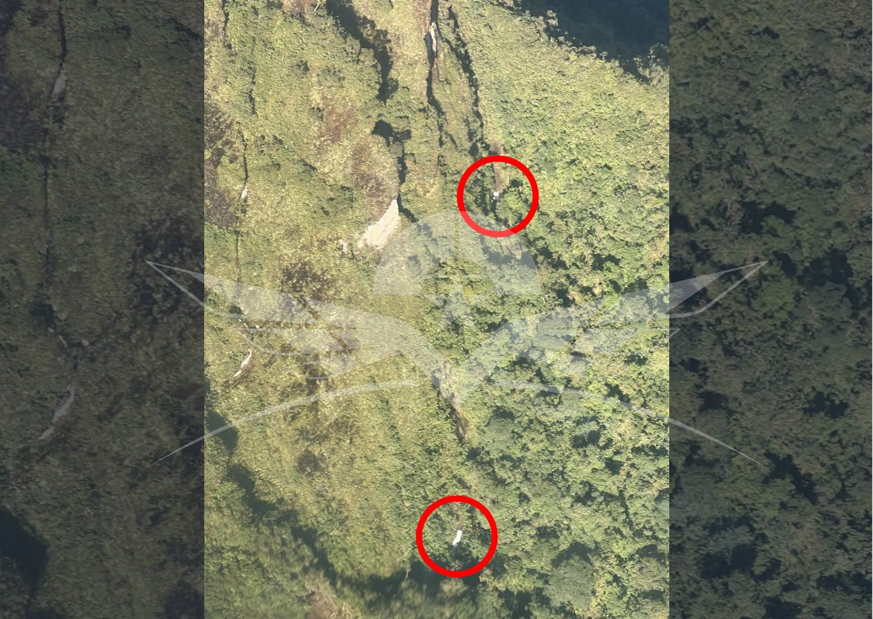 La aeronave se accidentó y sus restros fueron encontrados en dos puntos del terreno. Crédito: Fuerza Aeroespacial Colombiana.