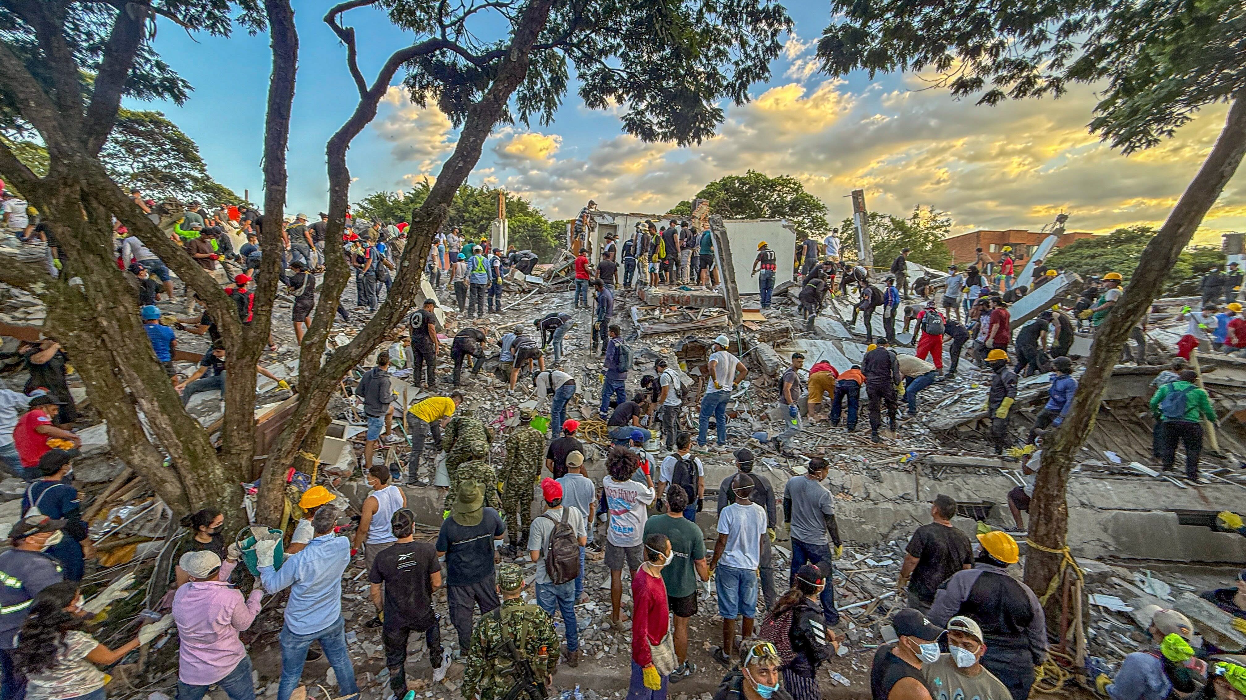 Investigación de la Universidad del Rosario alerta de  seis riesgos de criminalidad que pueden surgir durante un terremoto. Foto: Ejército Nacional