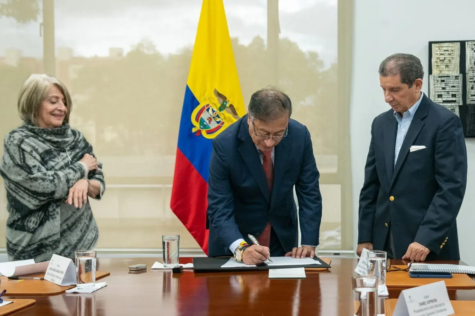 Petro y acuerdo con los ganaderos.webp