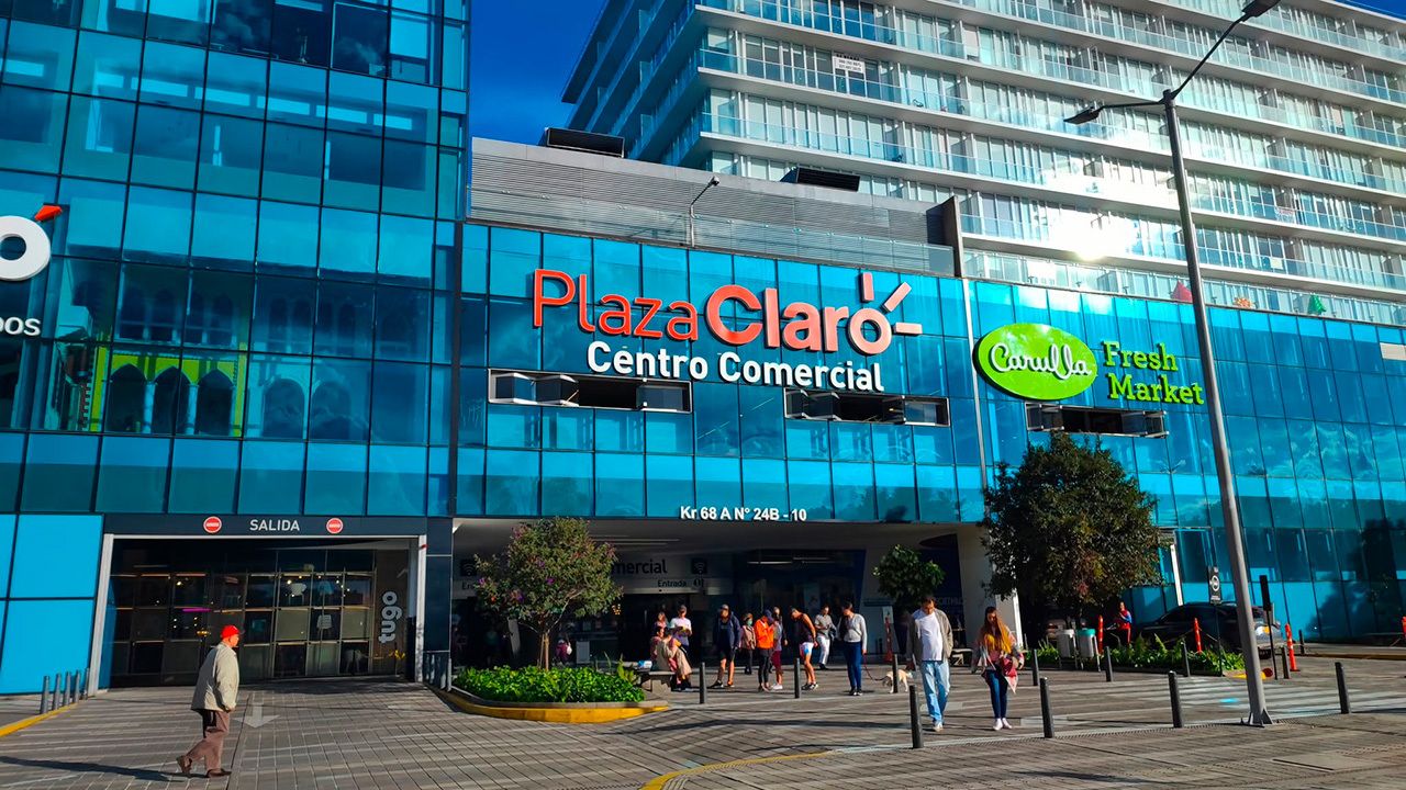 Plaza Claro ph.jpg