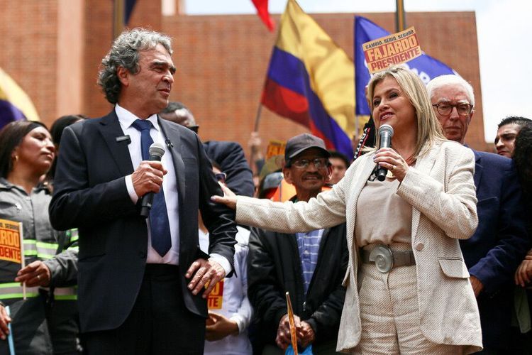 SergioFajardoEdnaBonilla.jpeg