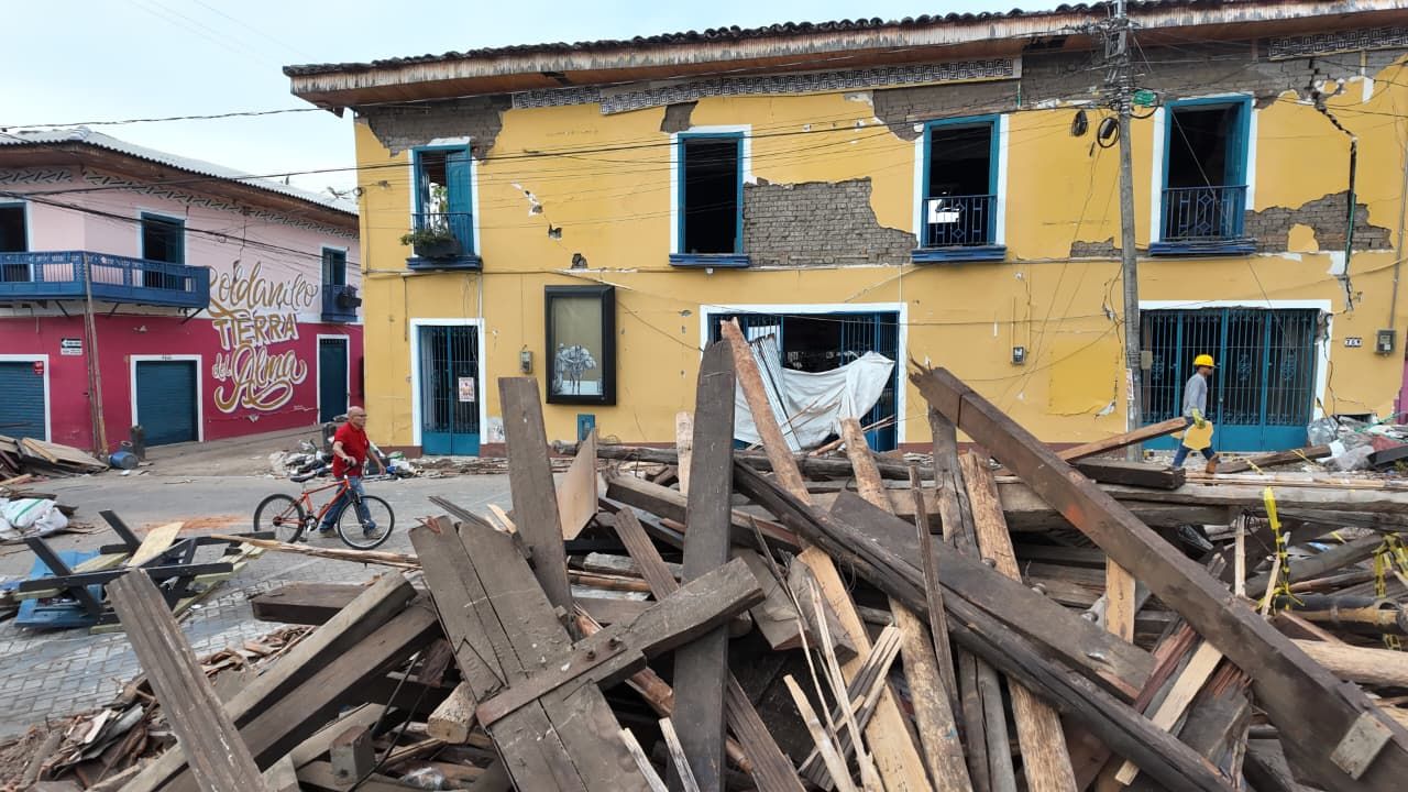Una imagen de Roldanillo, Valle del Cauca, tras el terremoto. Foto: cortesía de Raúl Palacios / El País.