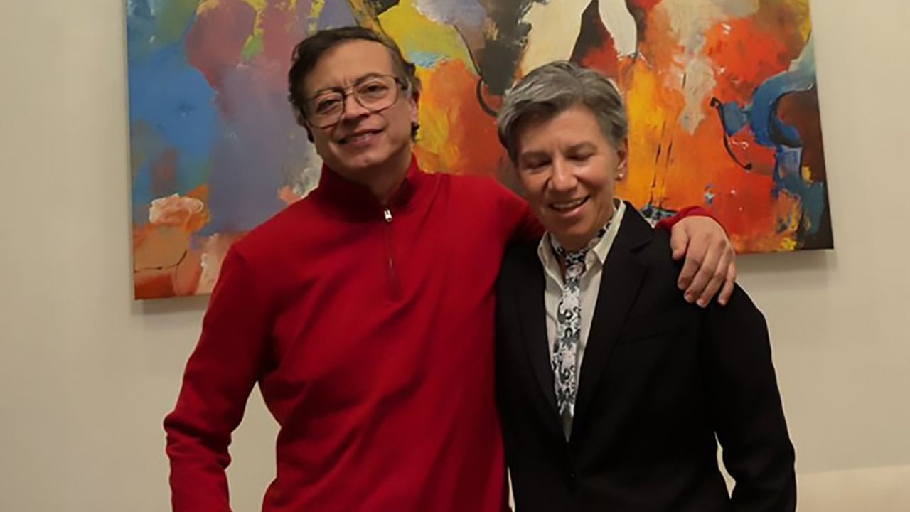Gustavo Petro y la exalcaldesa y aspirante presidencial Claudia López, en una imagen publicada en sus redes sociales por el expresidente de la República.
