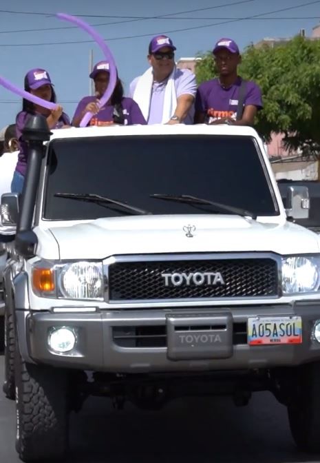 camioneta_de_santa_lopesierra.jpg