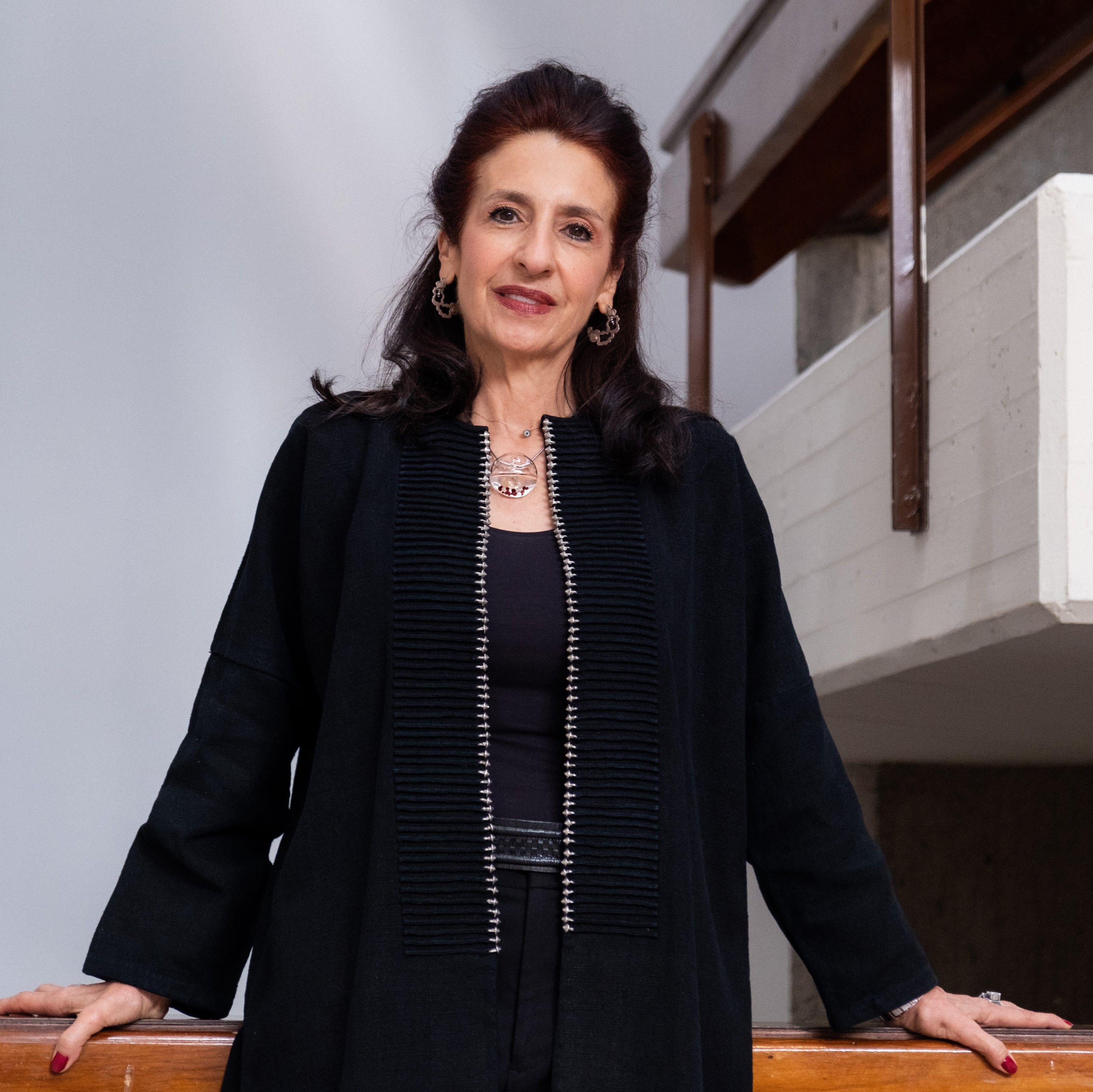 claudia_hakim_fotografia_por_gregorio_diaz._cortesia_museo_de_arte_moderno_de_bogota.jpg