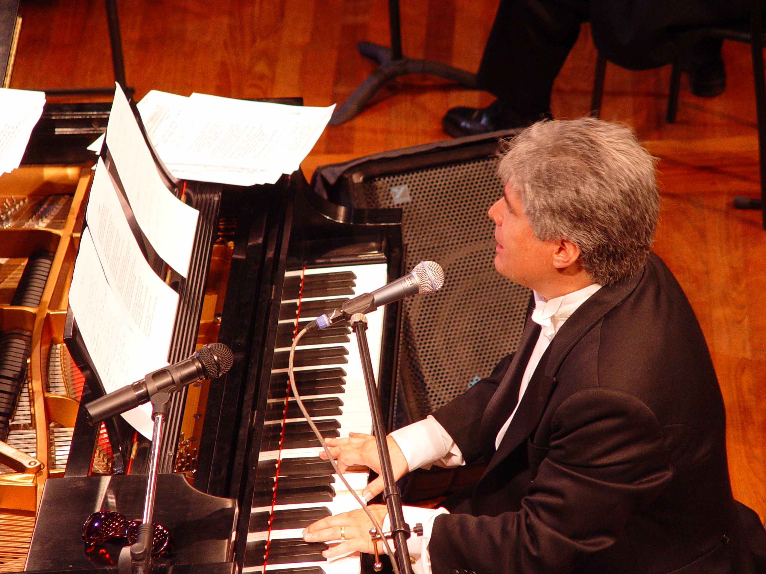 elton_tadeo4.jpg