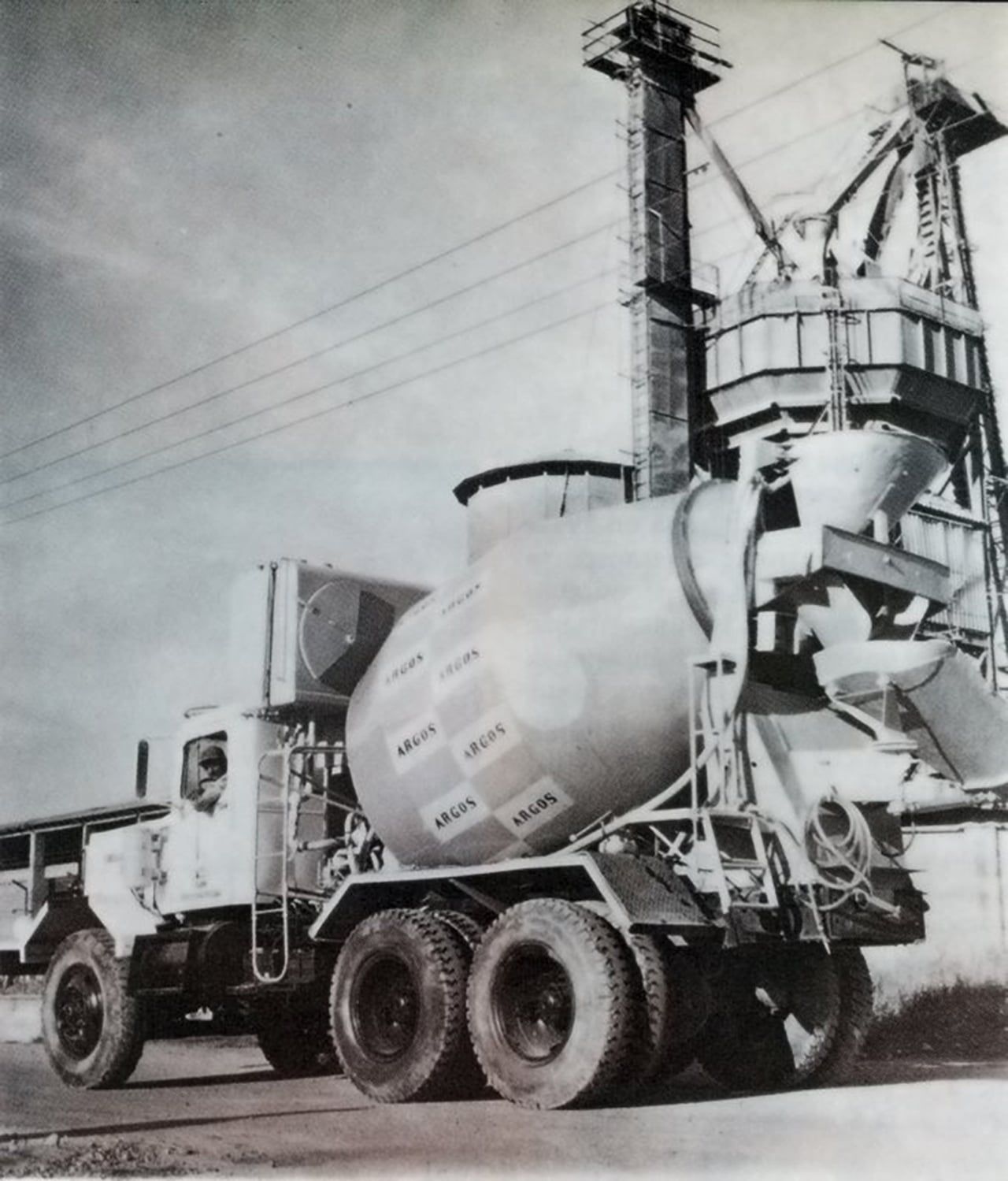 camion_mezclador_cemento_argos._1956.jpg
